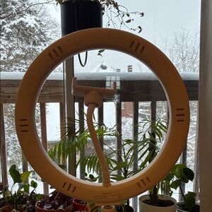 Heyday Adjustable Ring Light Tripod Stand. Model CRT01.